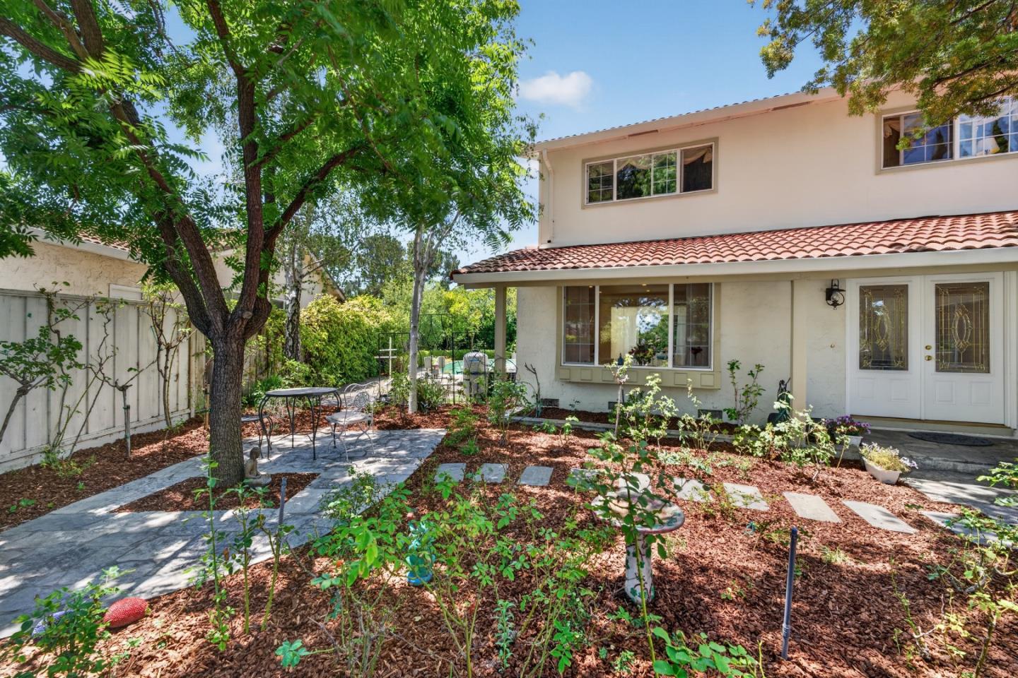 1663 Finch Way Sunnyvale, CA 94087 - Photo 9 of 87