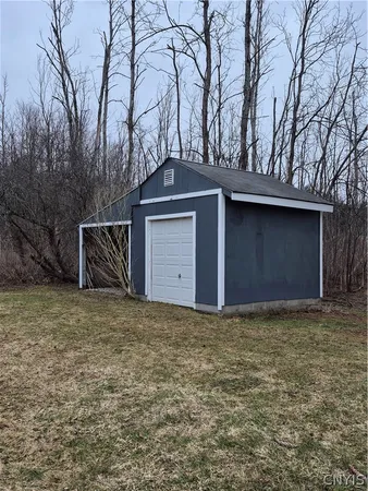 $399,900 | 5620 Jenkins Road, Westmoreland, NY 13440