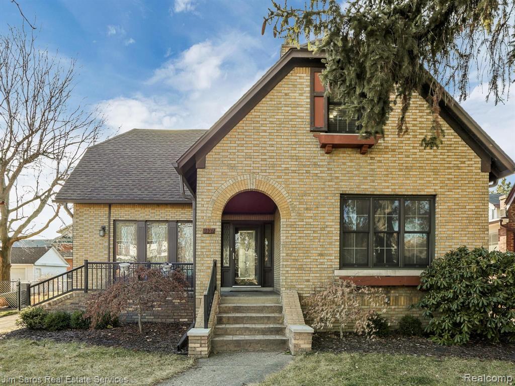 1137 Nottingham Road Grosse Pointe Park, MI 48230 - Photo 1 of 11