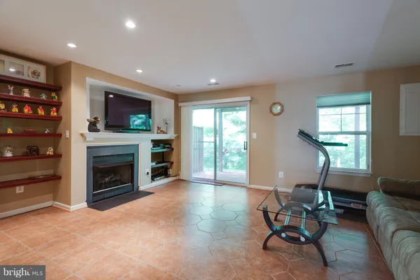 $2,750 | 13396 Burrough Farm Drive, Herndon, VA 20171
