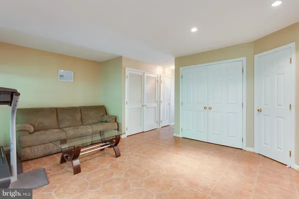 $2,750 | 13396 Burrough Farm Drive, Herndon, VA 20171