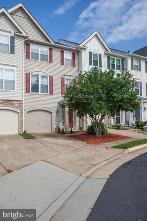 $2,750 | 13396 Burrough Farm Drive, Herndon, VA 20171