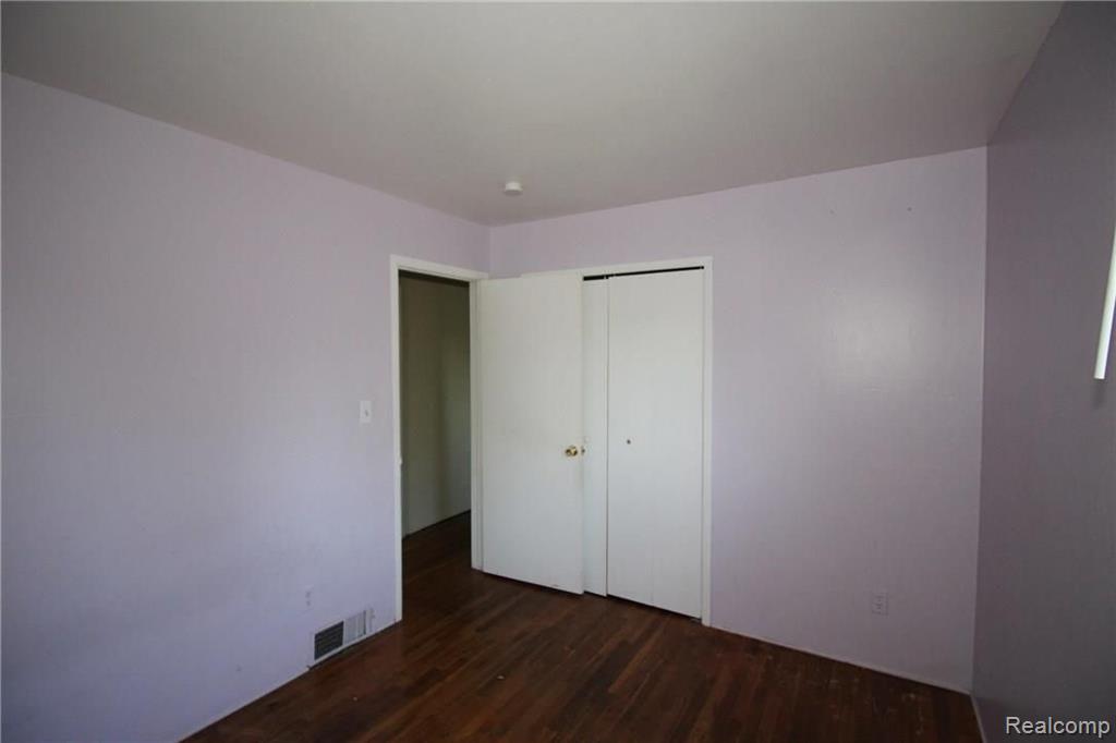 32175 Bruce Street Romulus, MI 48174 - Photo 10 of 19