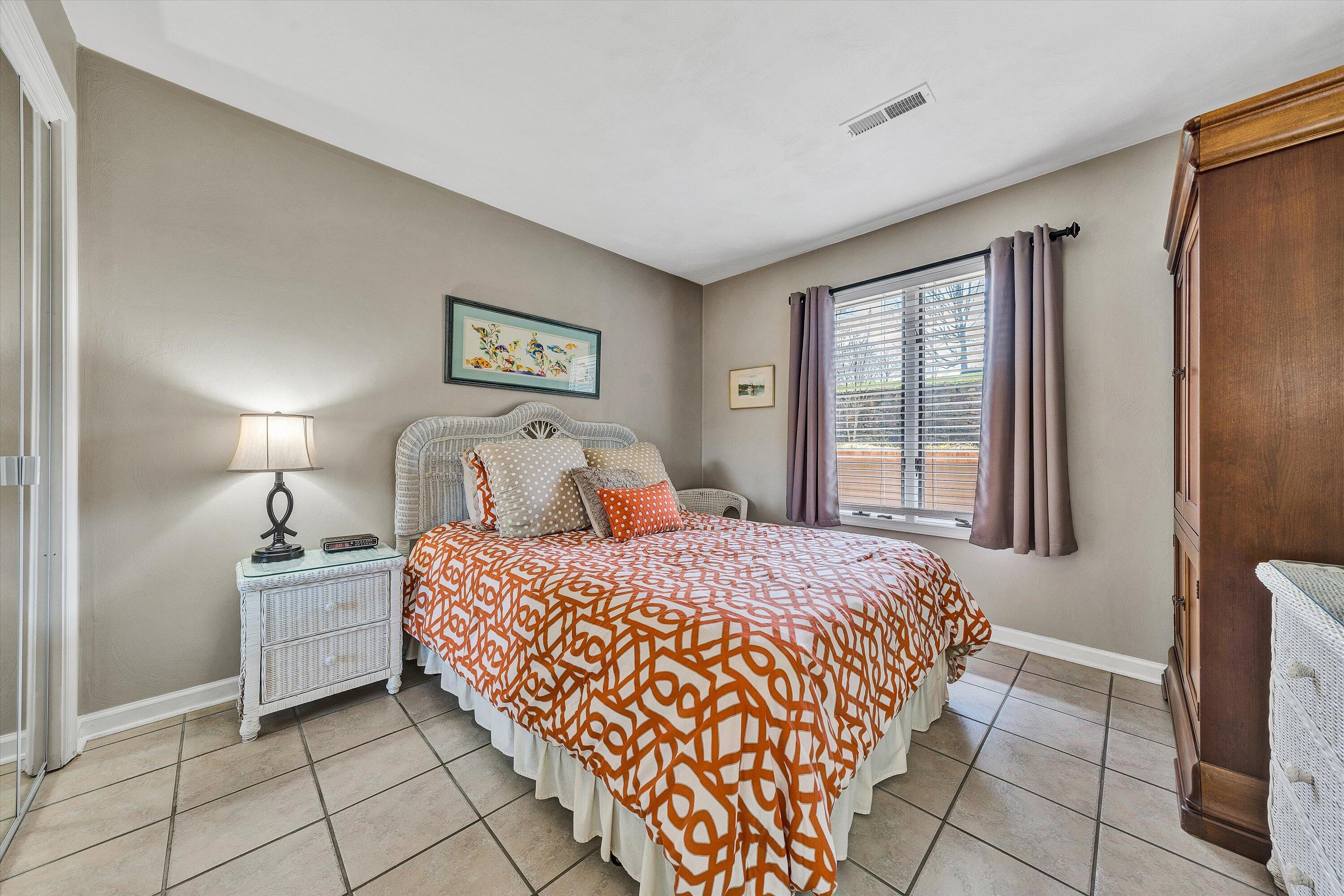 850 Gangplank Road, Unit 302 Moneta, VA 24121 - Photo 15 of 30 16-031420240080
