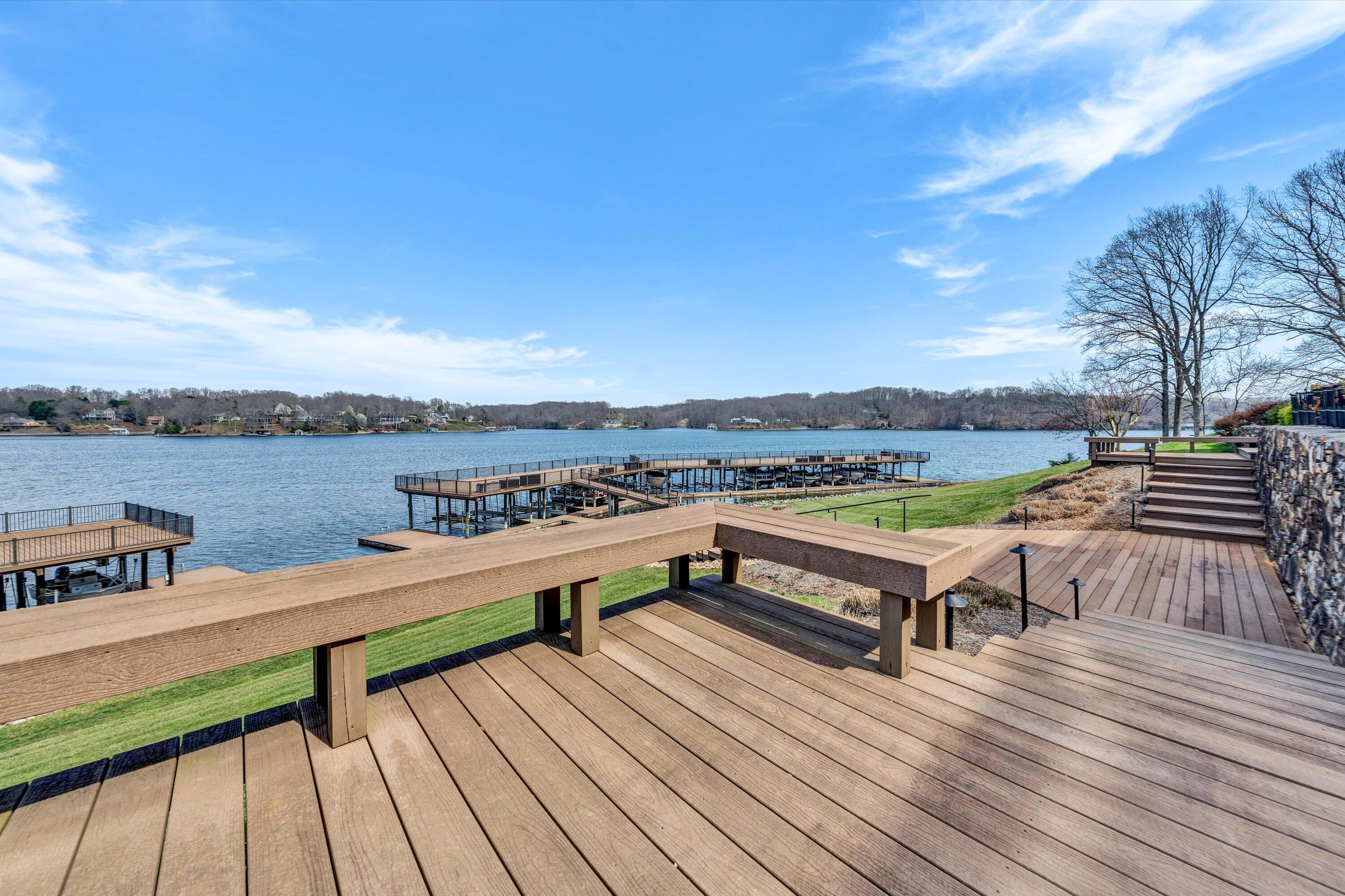 850 Gangplank Road, Unit 302 Moneta, VA 24121 - Photo 22 of 30 23-031420240087
