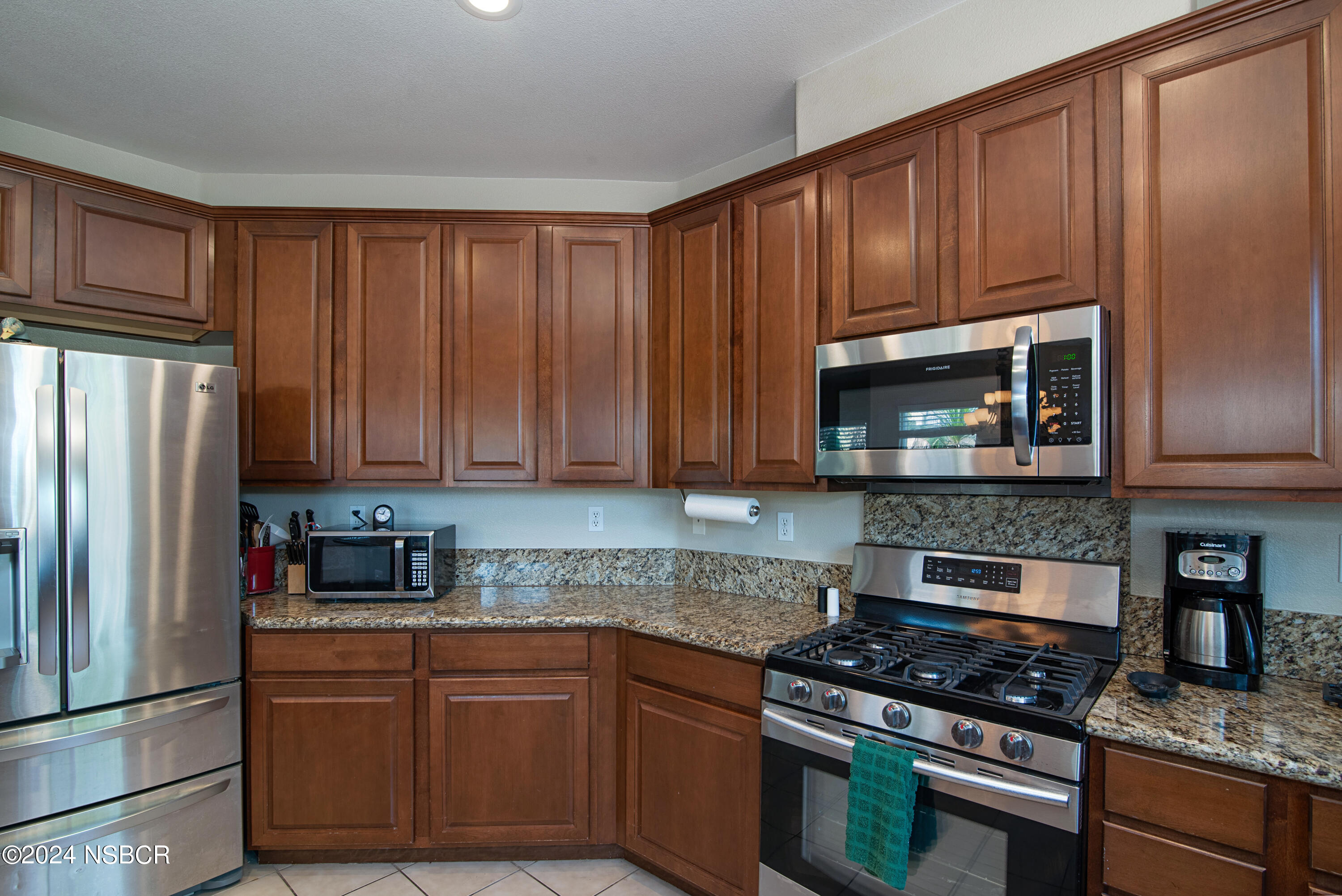 723 Voyager Road Lompoc, CA 93436 - Photo 8 of 34 09-KKP_3510