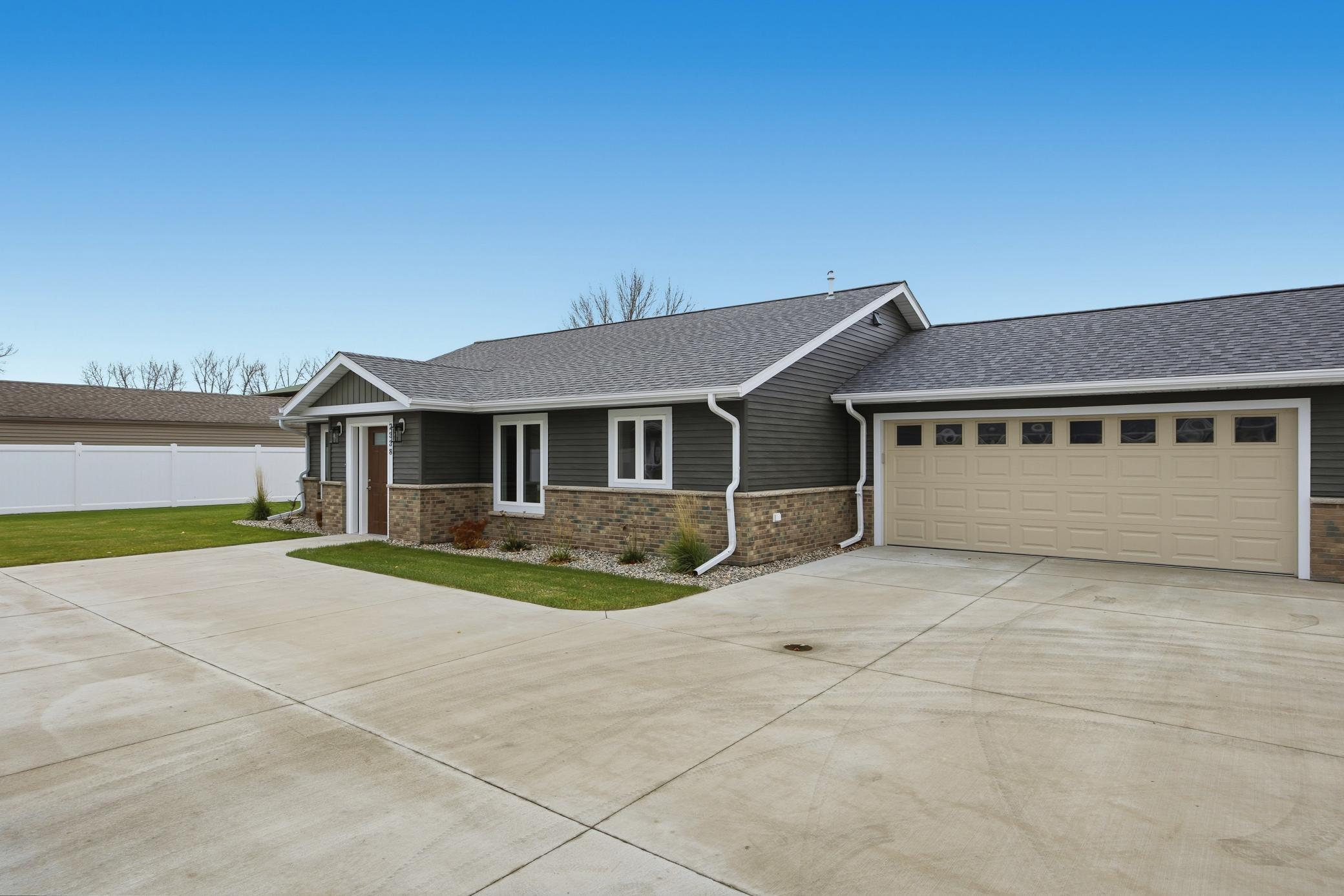 2338 30th Avenue South Fargo, ND 58103 - Photo 2 of 24