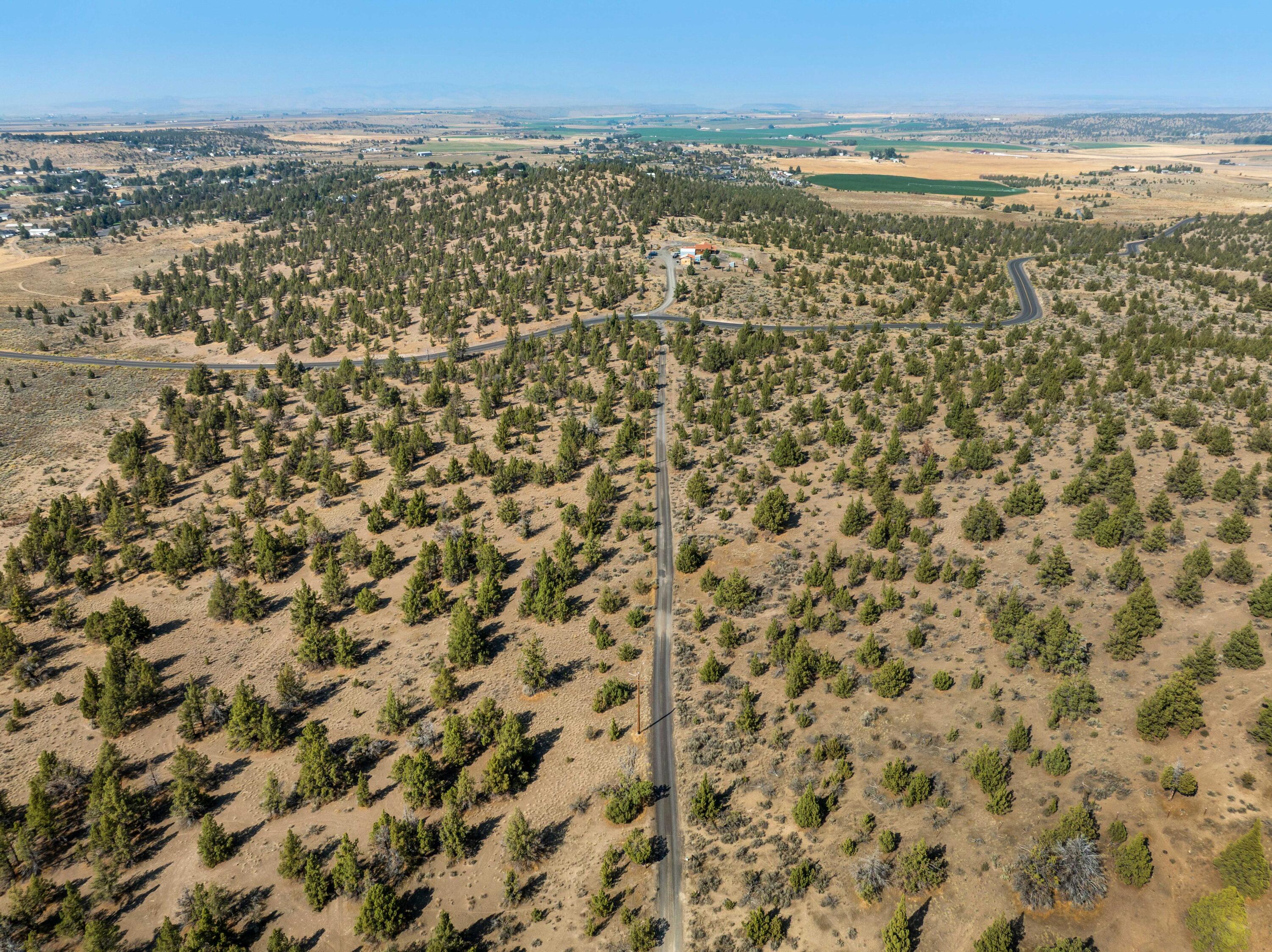 1925 Northeast Loucks Road Madras, OR 97741 - Photo 36 of 36 17-Aerial