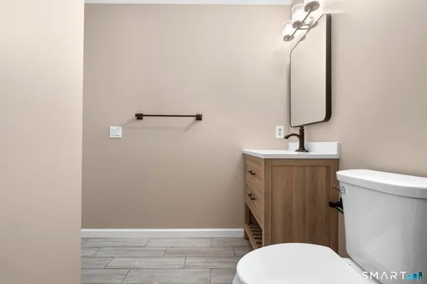 $389,000 | 115 Flax Hill Road, Unit 6, Norwalk, CT 06854