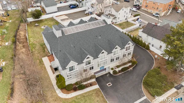 $389,000 | 115 Flax Hill Road, Unit 6, Norwalk, CT 06854