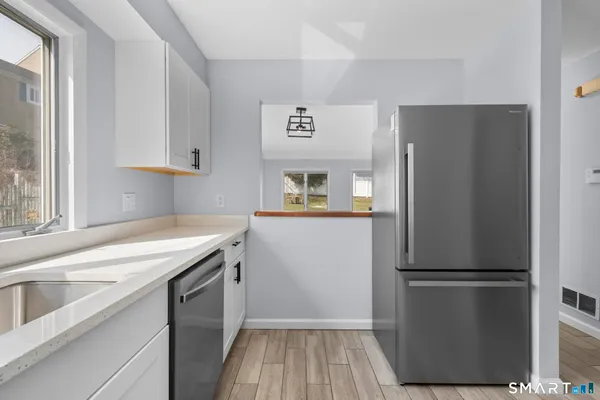 $389,000 | 115 Flax Hill Road, Unit 6, Norwalk, CT 06854