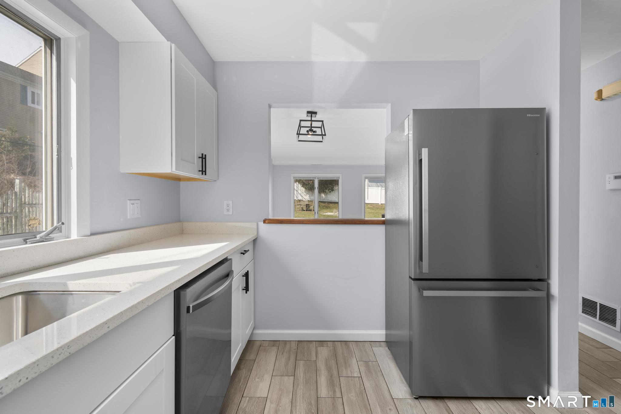 115 Flax Hill Road, Unit 6 Norwalk, CT 06854 - Photo 4 of 38