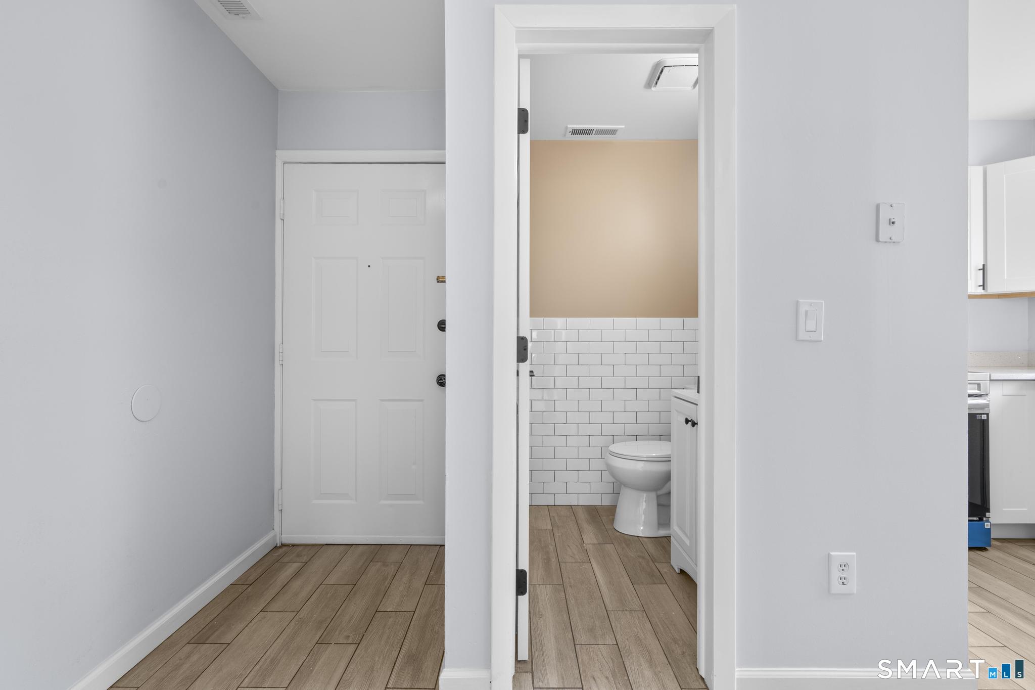 115 Flax Hill Road, Unit 6 Norwalk, CT 06854 - Photo 8 of 38