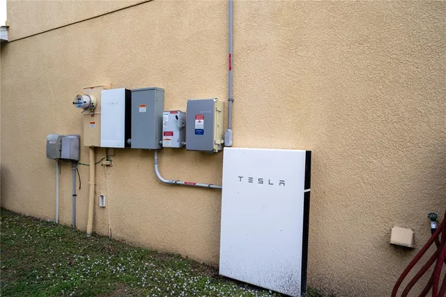 $447,900 | 9703 33rd Avenue East, Palmetto, FL 34221