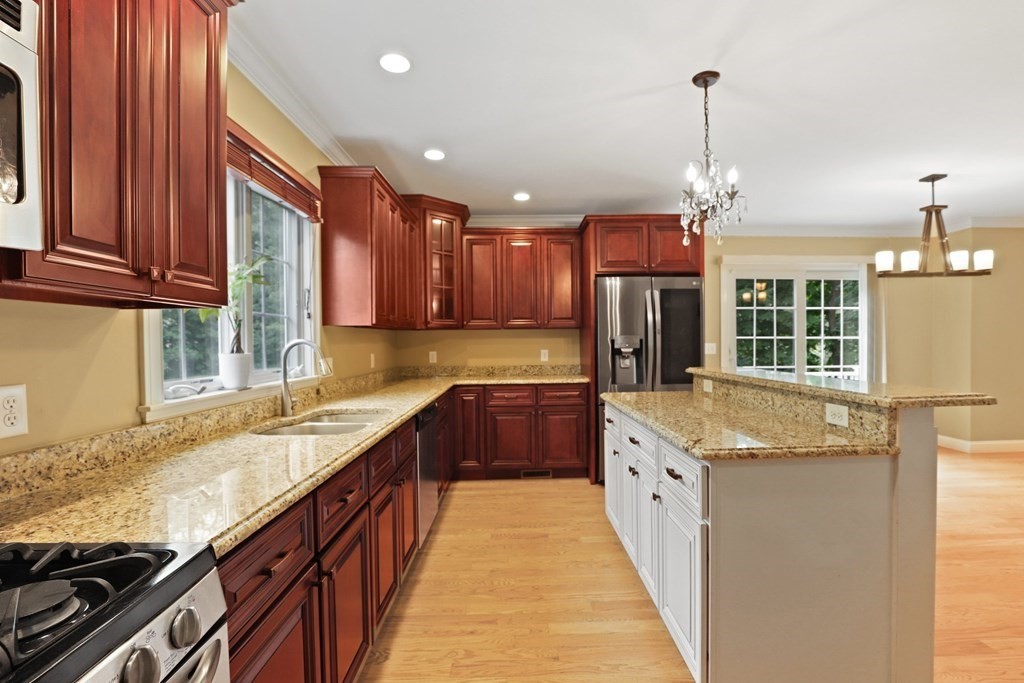 211 Bailey Street Canton, MA 02021 - Photo 12 of 40 Gallery Image 12