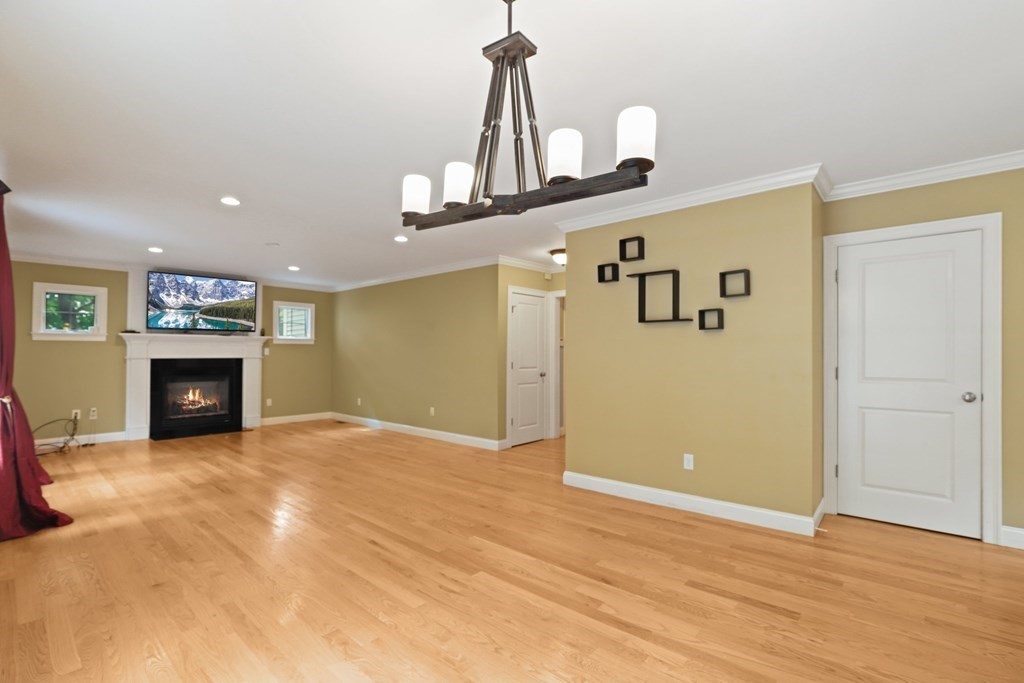 211 Bailey Street Canton, MA 02021 - Photo 15 of 40 Gallery Image 15