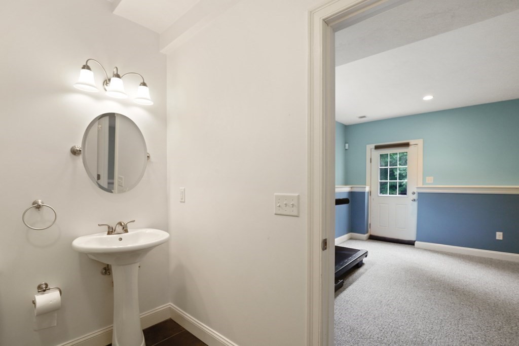 211 Bailey Street Canton, MA 02021 - Photo 35 of 40 Gallery Image 35