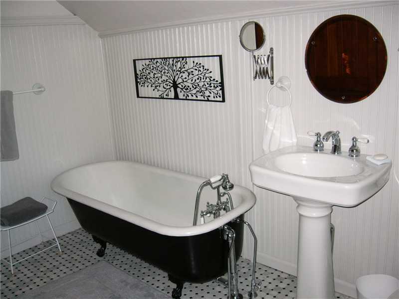 51 Spring Street Hopkinton, RI 02832 - Photo 8 of 19 Bathroom.