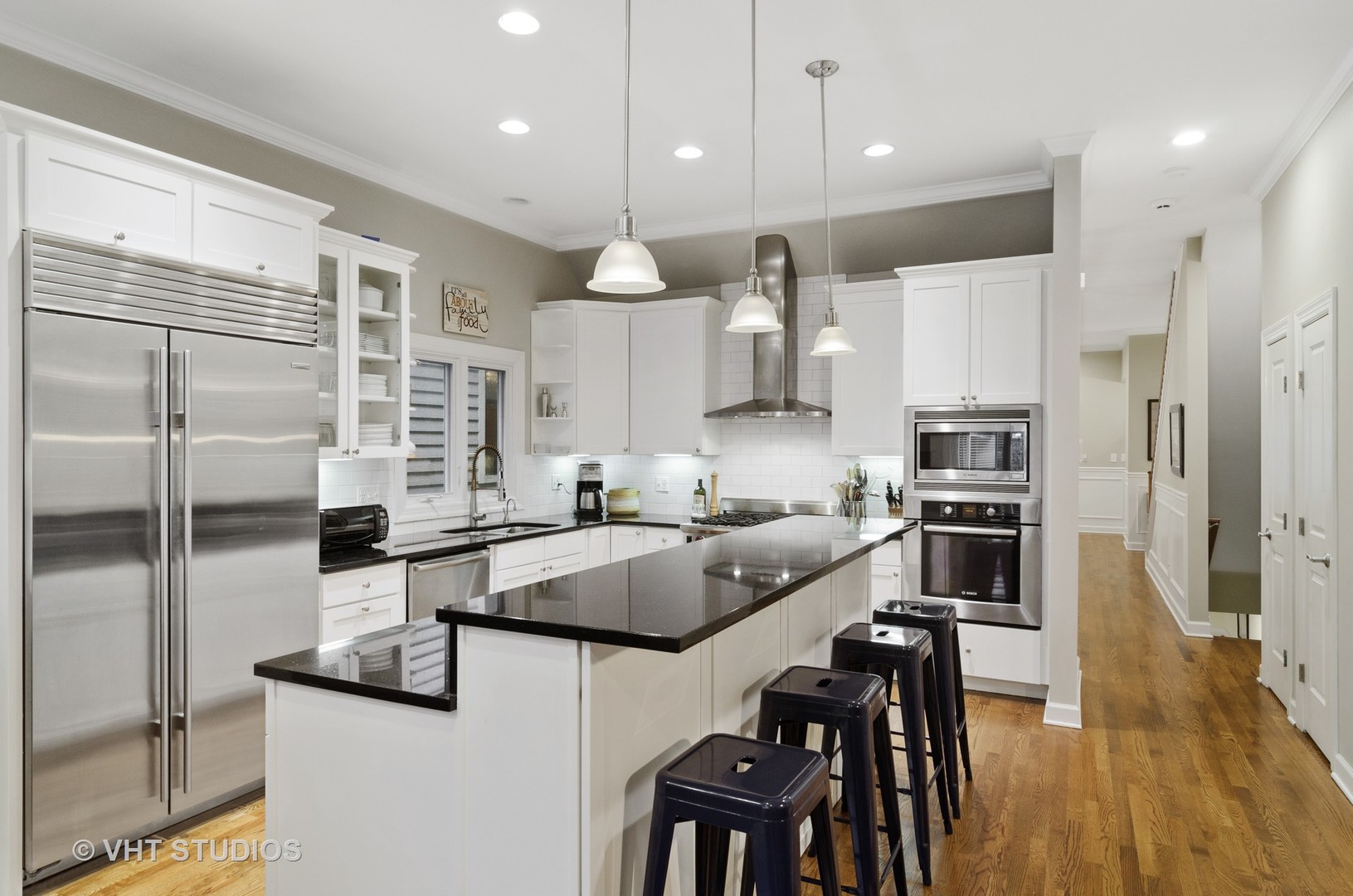 Undisclosed Address Chicago, IL 60618 - Photo 6 of 27