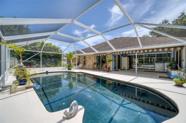 $695,200 | 465 11th Avenue, Vero Beach, FL 32962