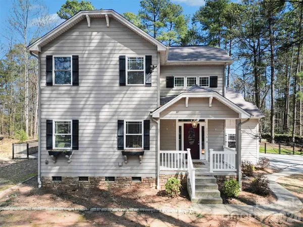 $585,000 | 1156 Nixon Heights Lane, Denver, NC 28037