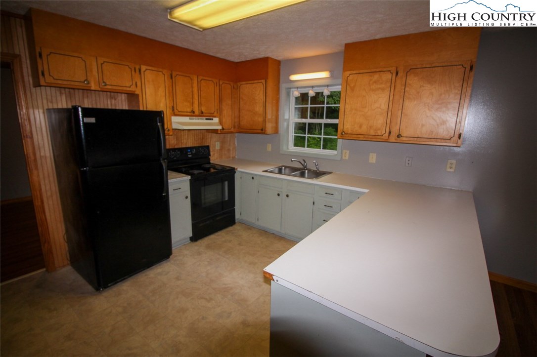 387 Sugarloaf Road Boone, NC 28607 - Photo 8 of 20