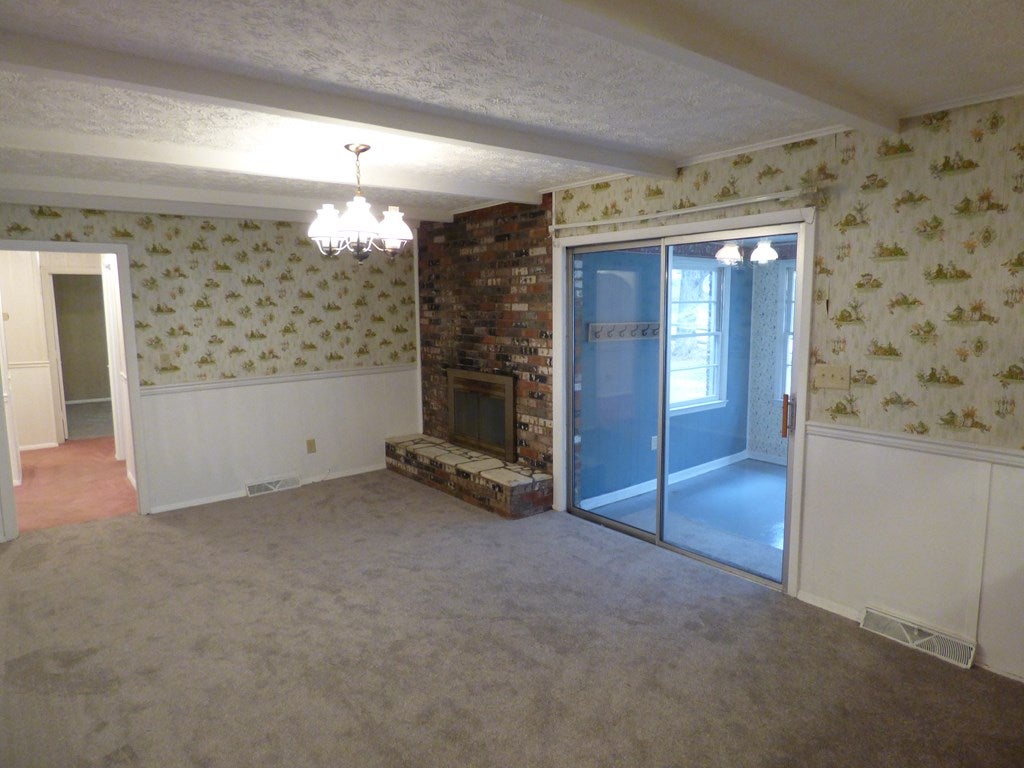 585 Whispering Pines Road Max Meadows, VA 24360 - Photo 5 of 37 Gallery Image 5