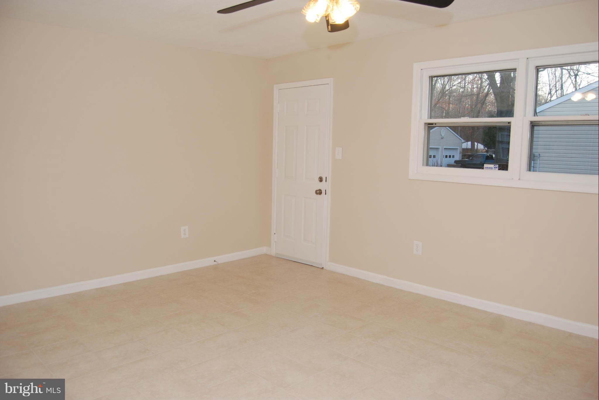 1426 Columbia Beach Road Shady Side, MD 20764 - Photo 11 of 23 Living Room