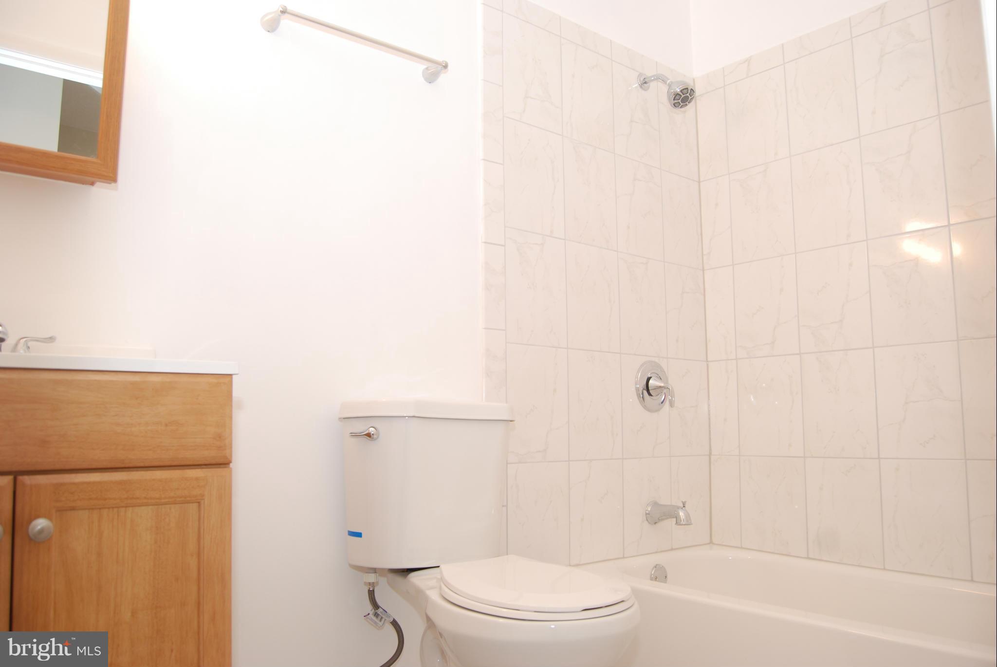 1426 Columbia Beach Road Shady Side, MD 20764 - Photo 13 of 23 Bath