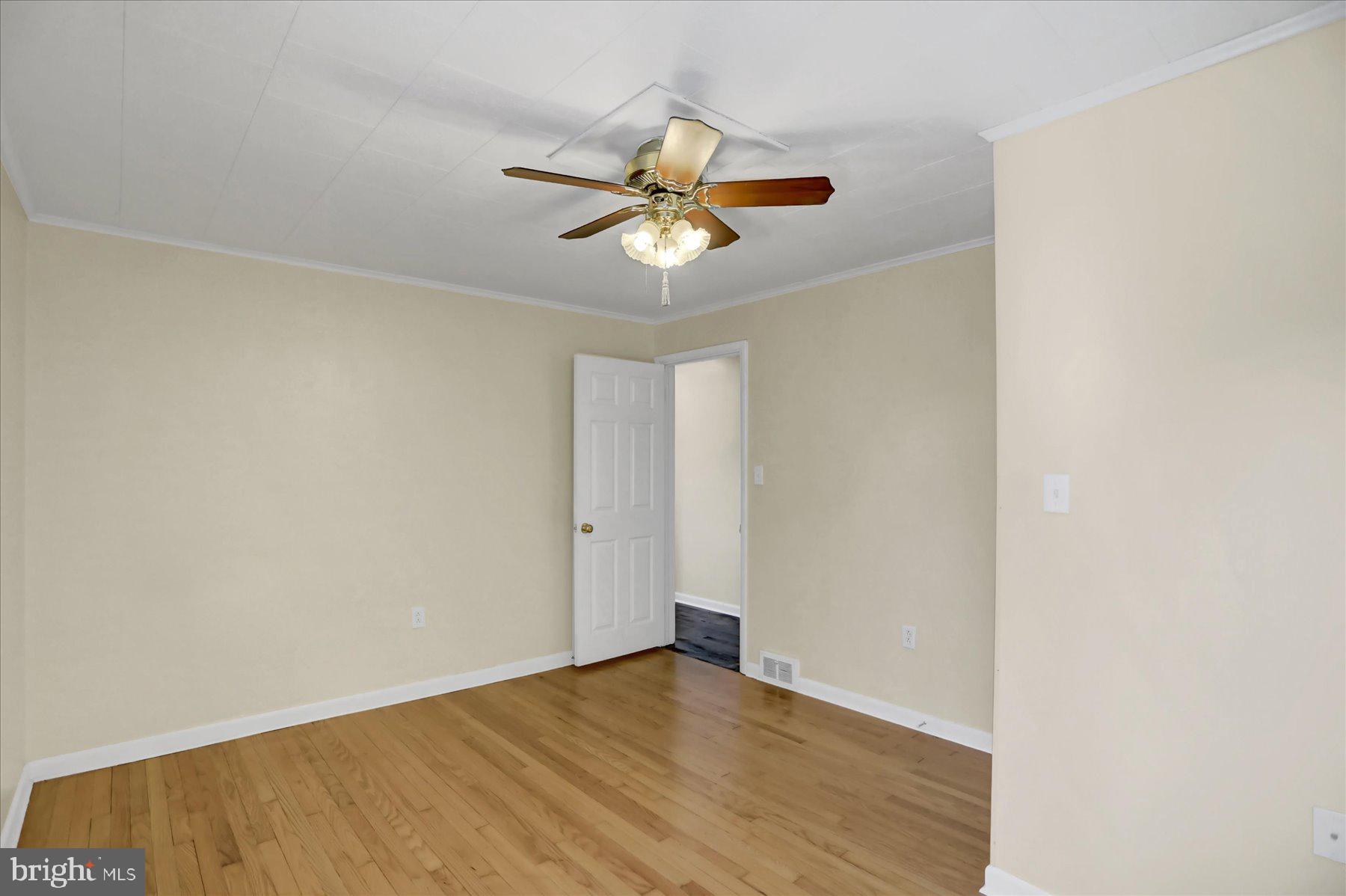 4287 Old Us-322 Reedsville, PA 17084 - Photo 16 of 33 Bright and airy room with charm.