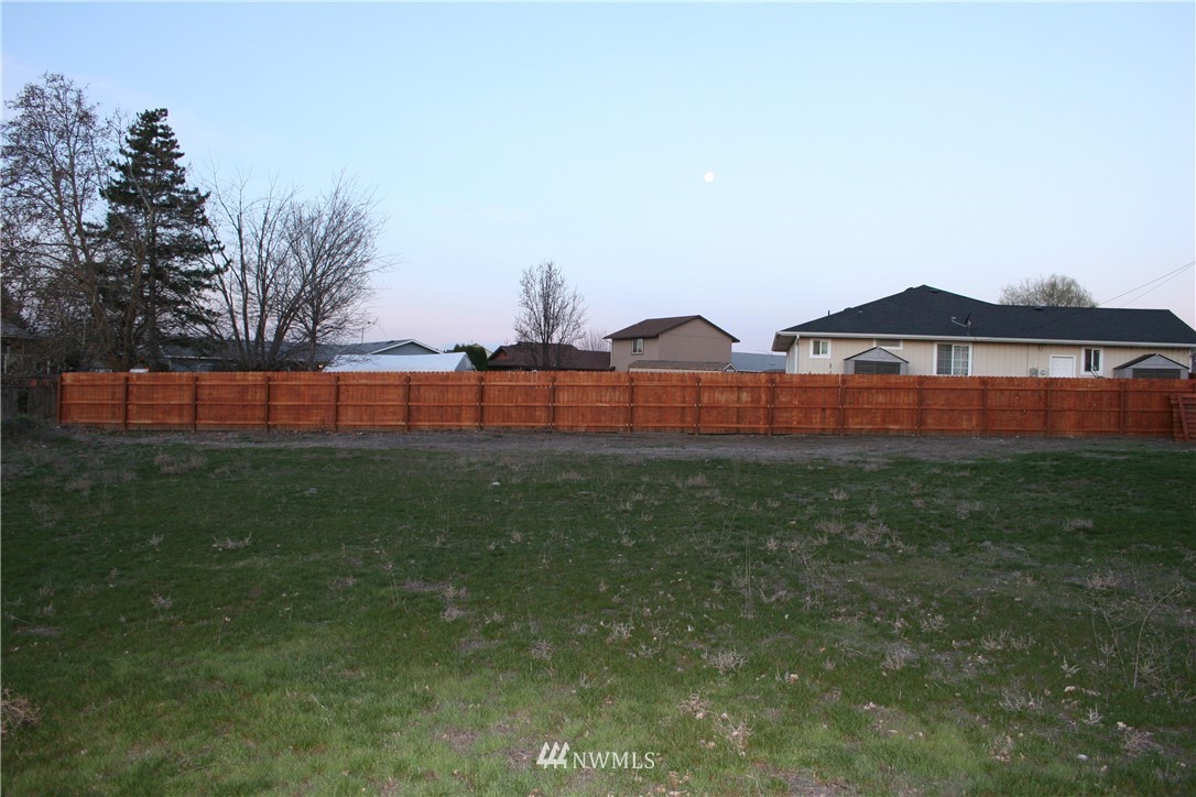 327 North Clark Road Moses Lake, WA 98837 - Photo 11 of 11 Gallery Image 11