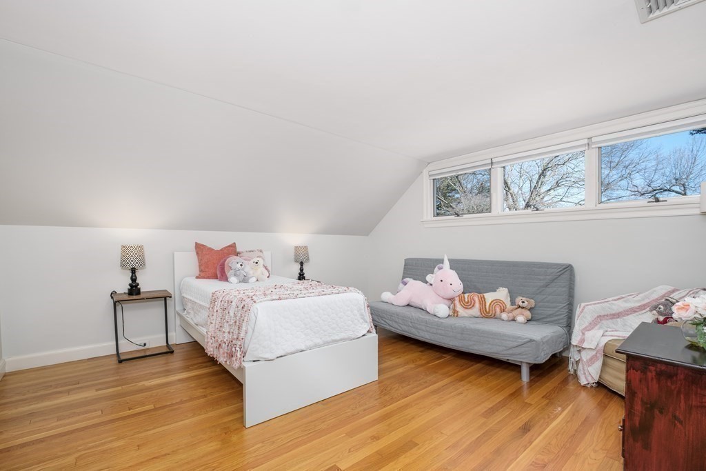 84 Locksley Road Lynnfield, MA 01940 - Photo 16 of 33 Gallery Image 16