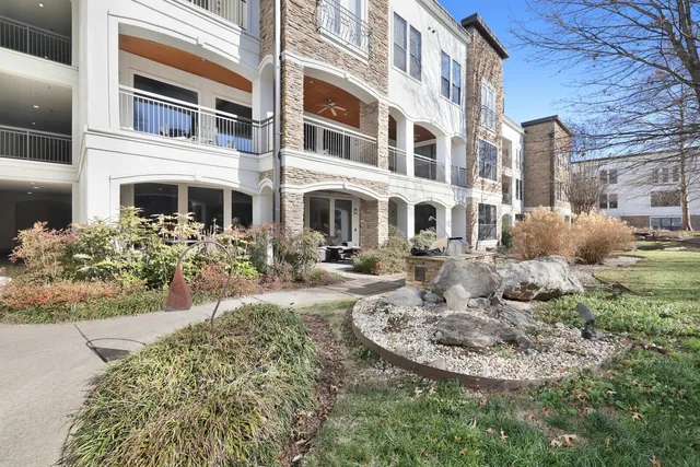 $448,900 | 2600 Hillsboro Pike, Unit 204, Nashville, TN 37212