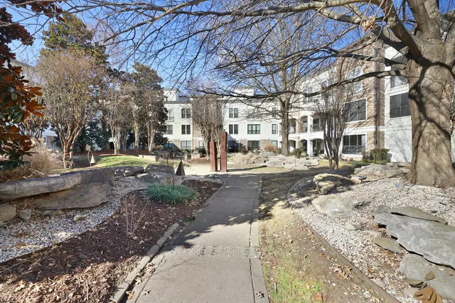 $448,900 | 2600 Hillsboro Pike, Unit 204, Nashville, TN 37212