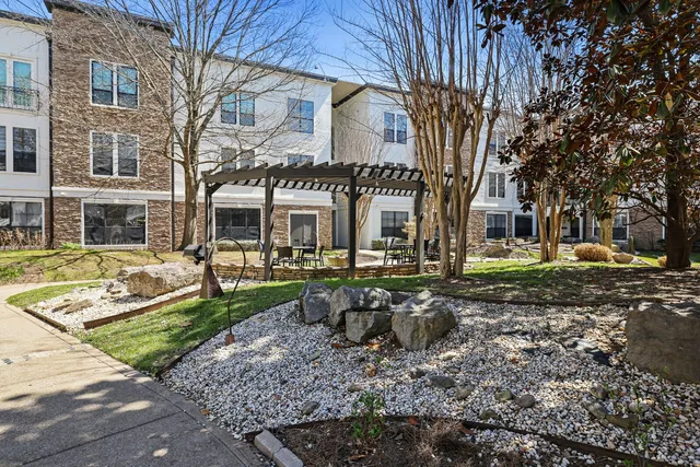 $448,900 | 2600 Hillsboro Pike, Unit 204, Nashville, TN 37212