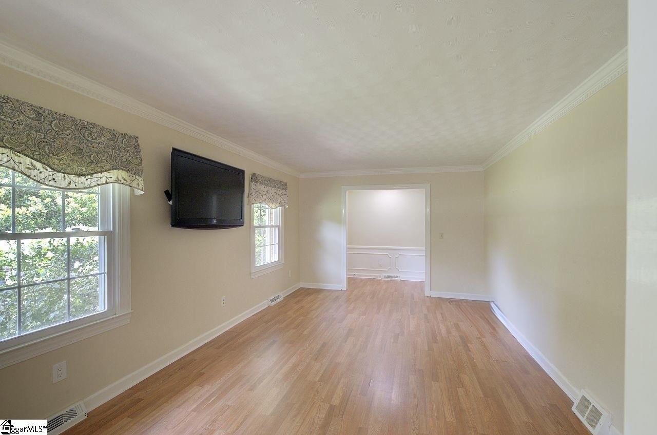 202 Ridgecrest Court Simpsonville, SC 29680 - Photo 12 of 49