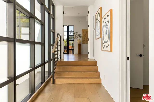 $5,750,000 | 8732 Rangely Avenue, West Hollywood, CA 90048