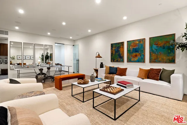 $5,750,000 | 8732 Rangely Avenue, West Hollywood, CA 90048