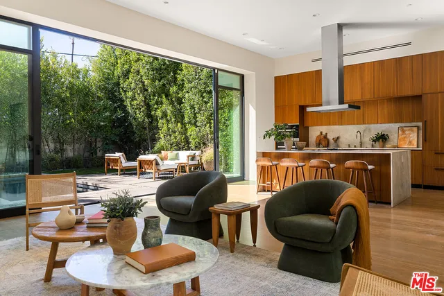 $5,750,000 | 8732 Rangely Avenue, West Hollywood, CA 90048