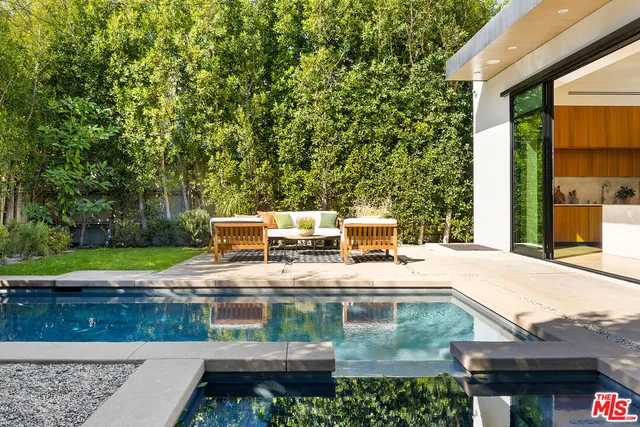 $5,750,000 | 8732 Rangely Avenue, West Hollywood, CA 90048