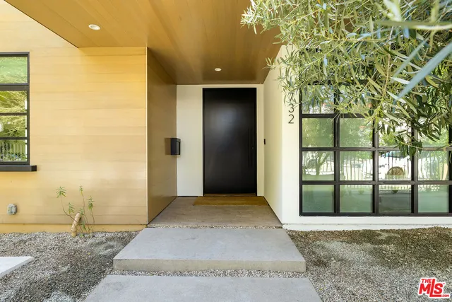 $5,750,000 | 8732 Rangely Avenue, West Hollywood, CA 90048