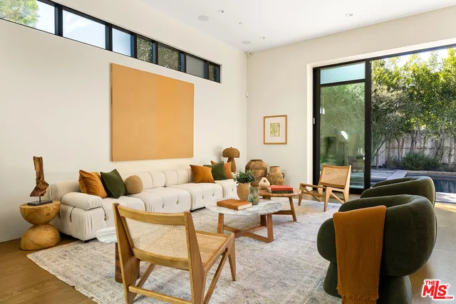 $5,750,000 | 8732 Rangely Avenue, West Hollywood, CA 90048