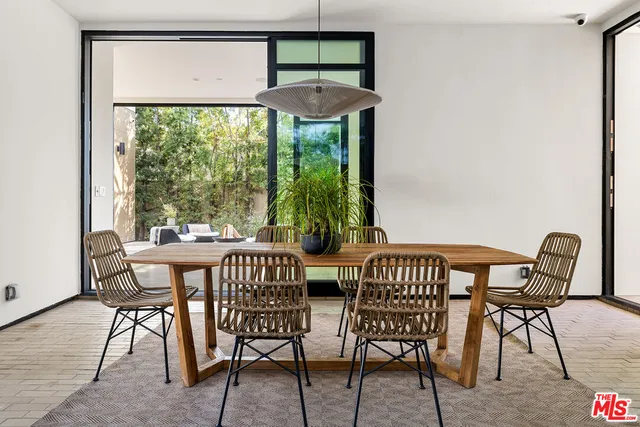 $5,750,000 | 8732 Rangely Avenue, West Hollywood, CA 90048