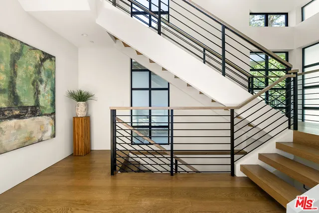 $5,750,000 | 8732 Rangely Avenue, West Hollywood, CA 90048