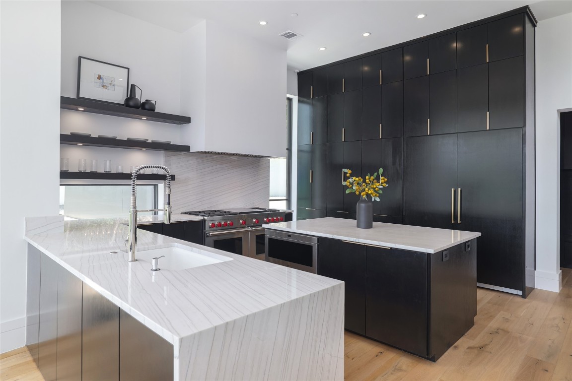 2701 Toro Canyon Road, Unit B Austin, TX 78746 - Photo 13 of 35