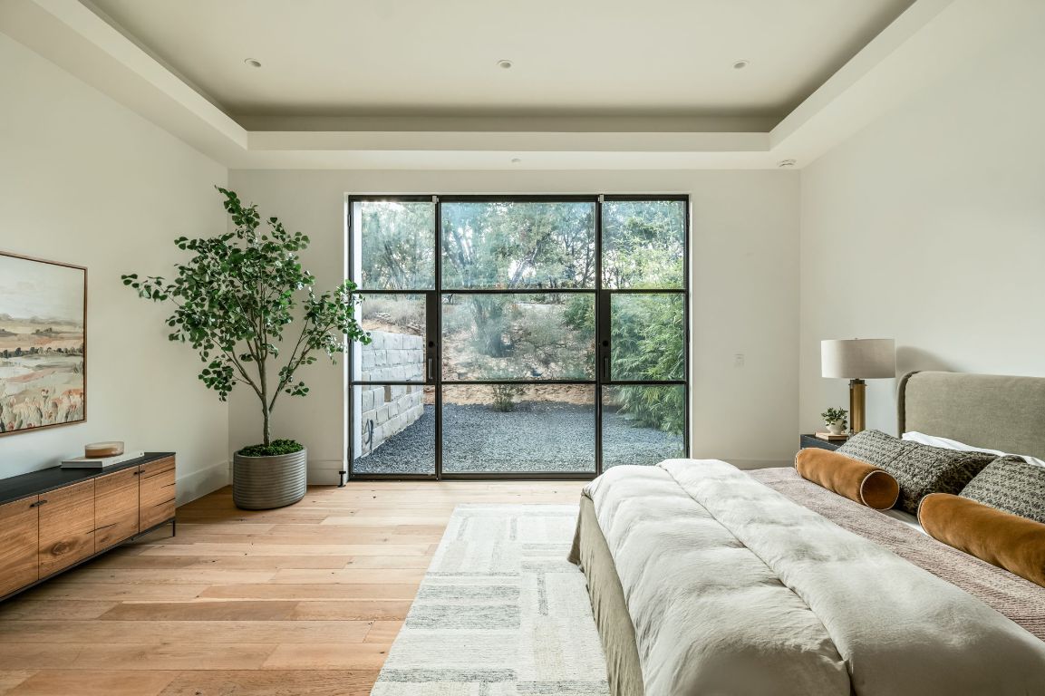 2701 Toro Canyon Road, Unit B Austin, TX 78746 - Photo 21 of 35