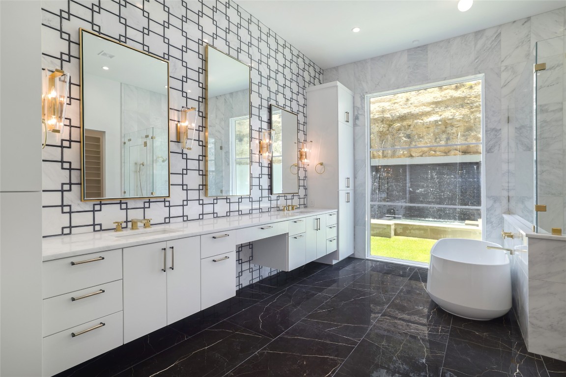 2701 Toro Canyon Road, Unit B Austin, TX 78746 - Photo 23 of 35