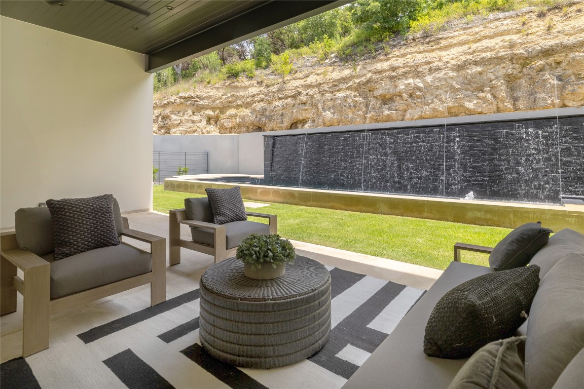 2701 Toro Canyon Road, Unit B Austin, TX 78746 - Photo 32 of 35