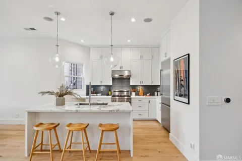 $1,995,000 | 3660 18th Street, San Francisco, CA 94110