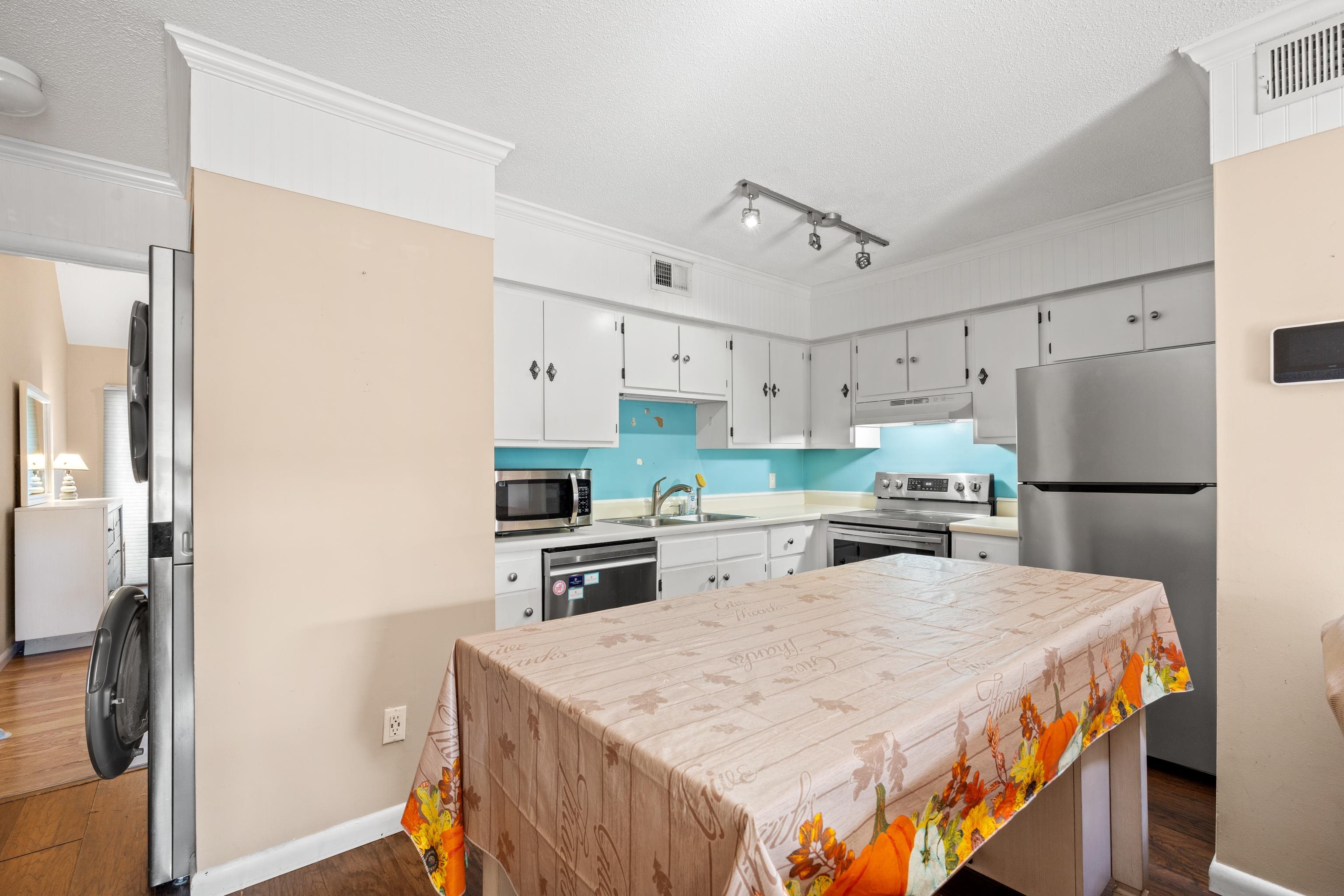 405 Cambridge Circle, Unit B7 Murrells Inlet, SC 29576 - Photo 5 of 17